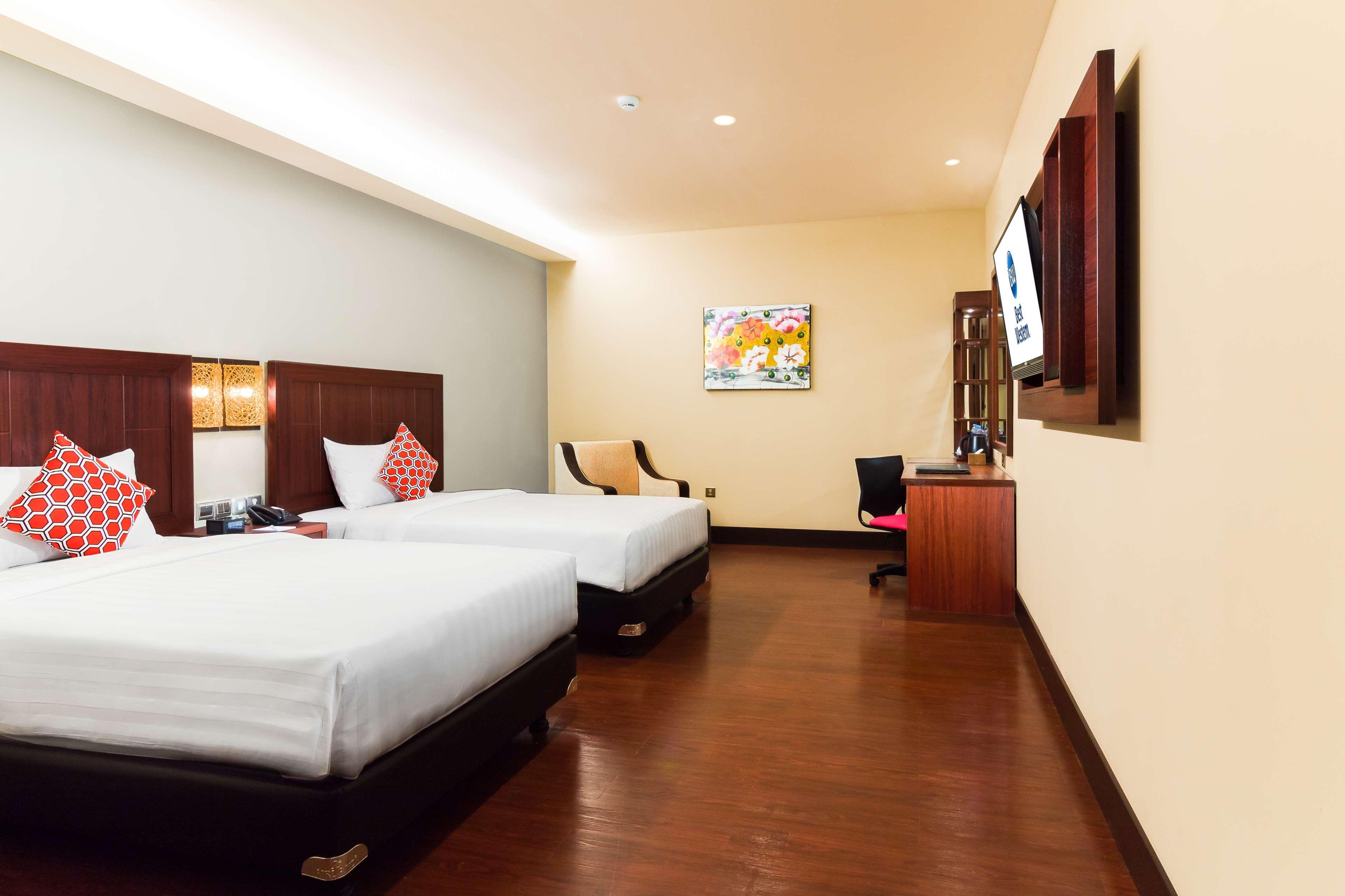 Best Western Plus Taft Inn Bagian luar foto