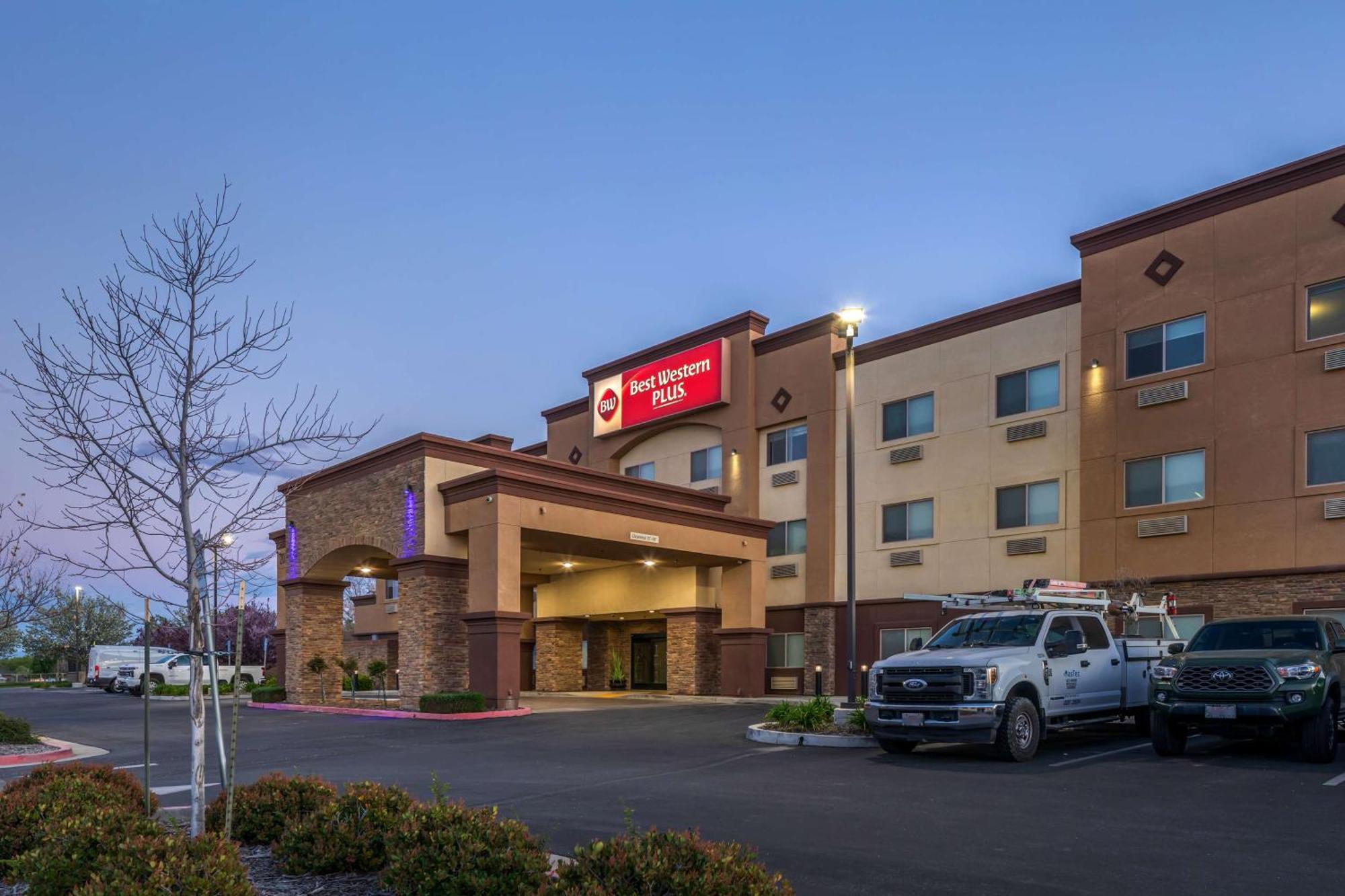 Best Western Plus Taft Inn Bagian luar foto