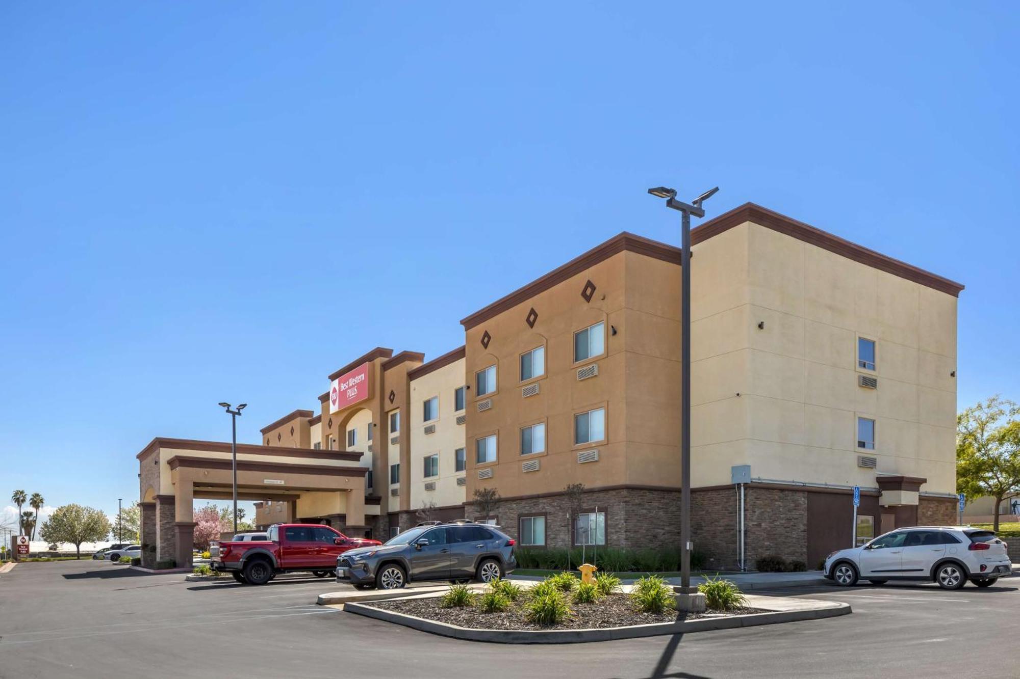 Best Western Plus Taft Inn Bagian luar foto